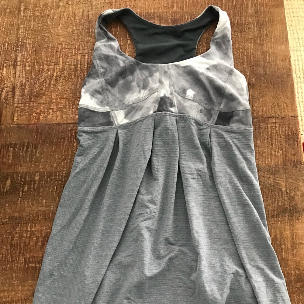 Lululemon racerback built in bra top